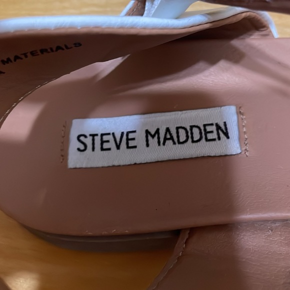 Steve Madden sandles, white - Picture 4 of 6